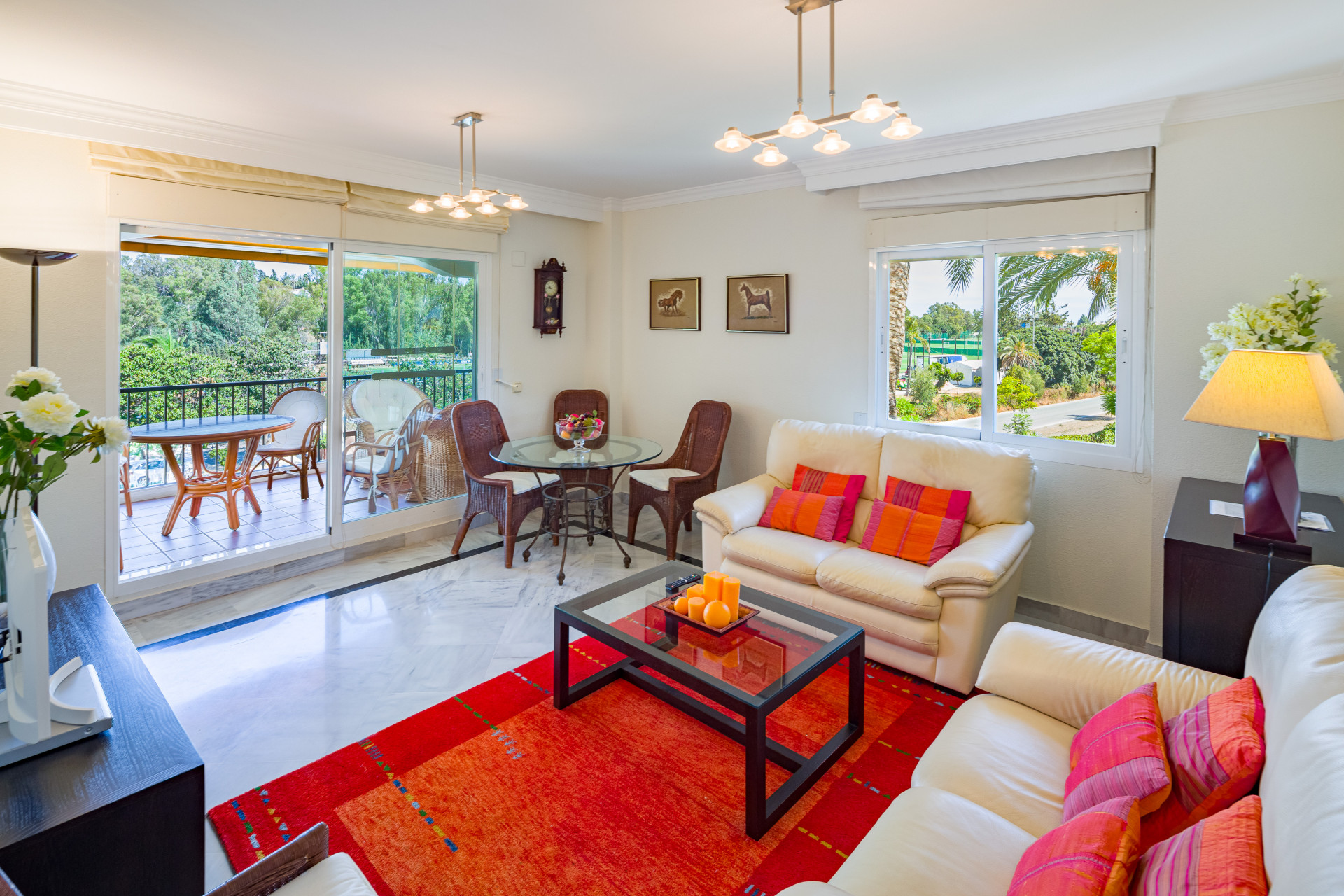 Frontline golf Apartment with panoramic mountain views in La Dama de Noche, Nueva Andalucia